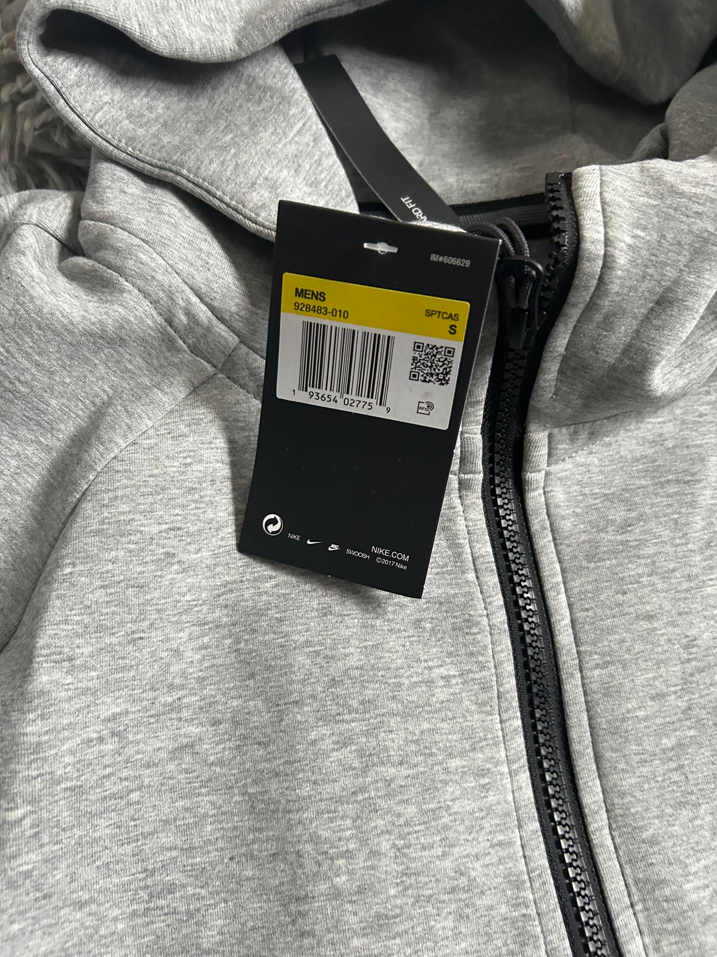 Nike Tech Fleece Grey Next Day