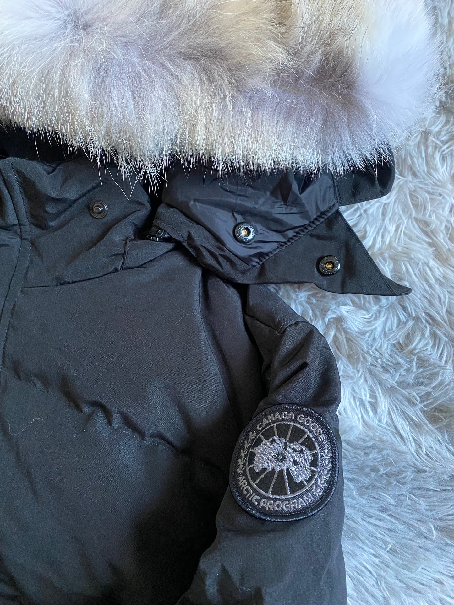 Black Badge Canada Goose Wyndham Jacket Next Day