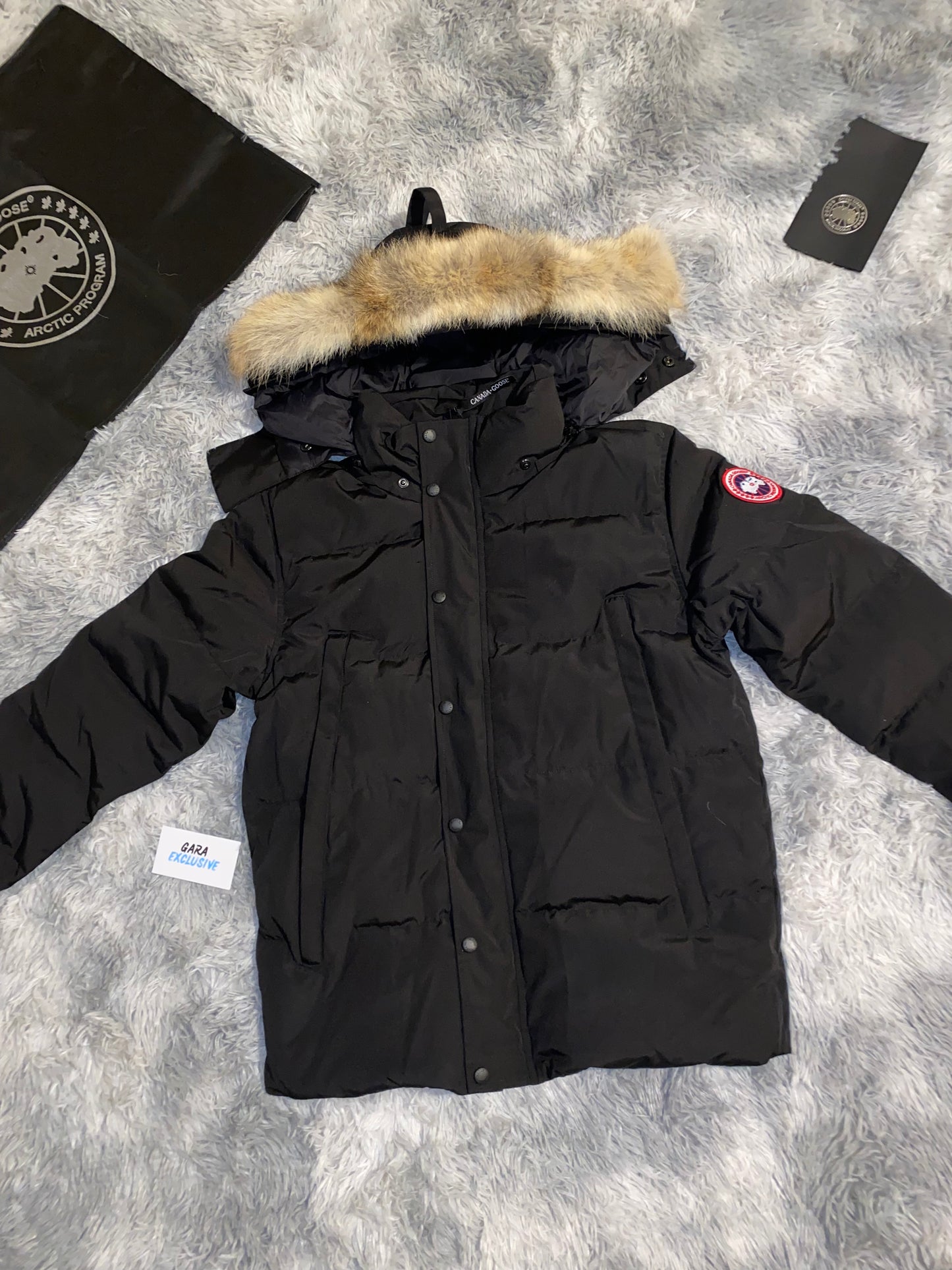 Canada Goose Wyndham Jacket Black Red Badge Next Day