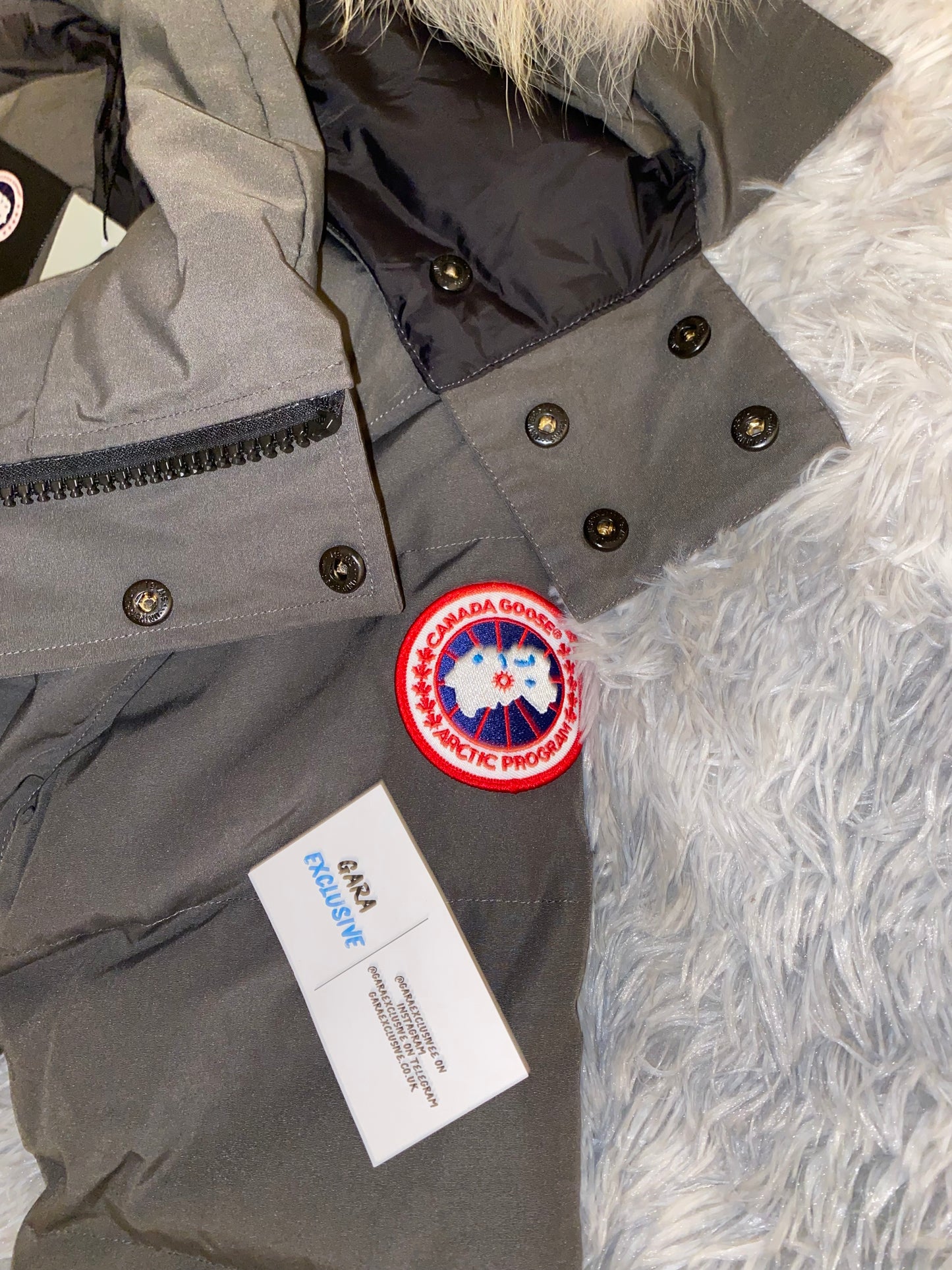 Canada Goose Wyndham Jacket Graphite Red Badge Next Day