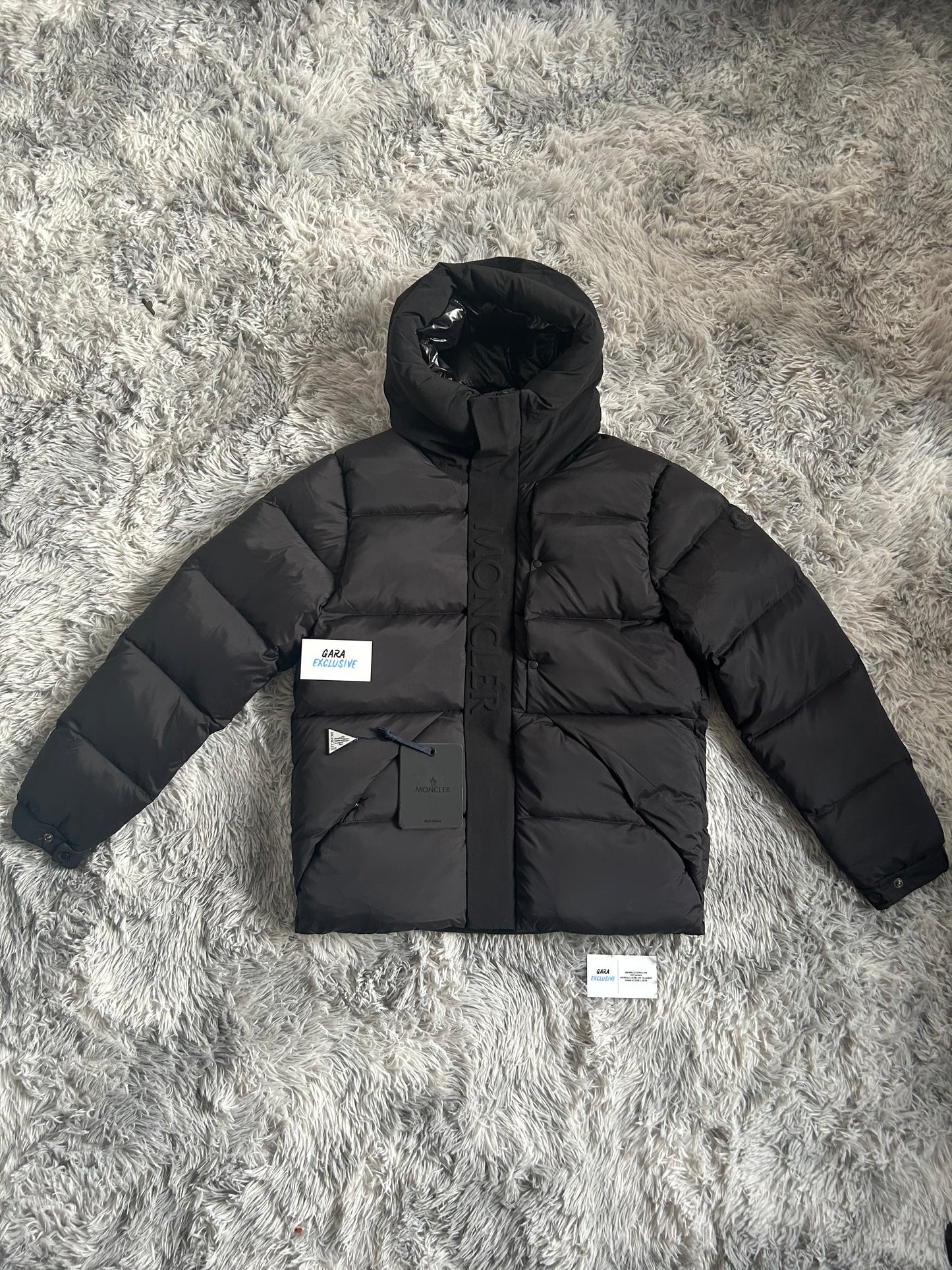 Moncler Madeira Black Next Day