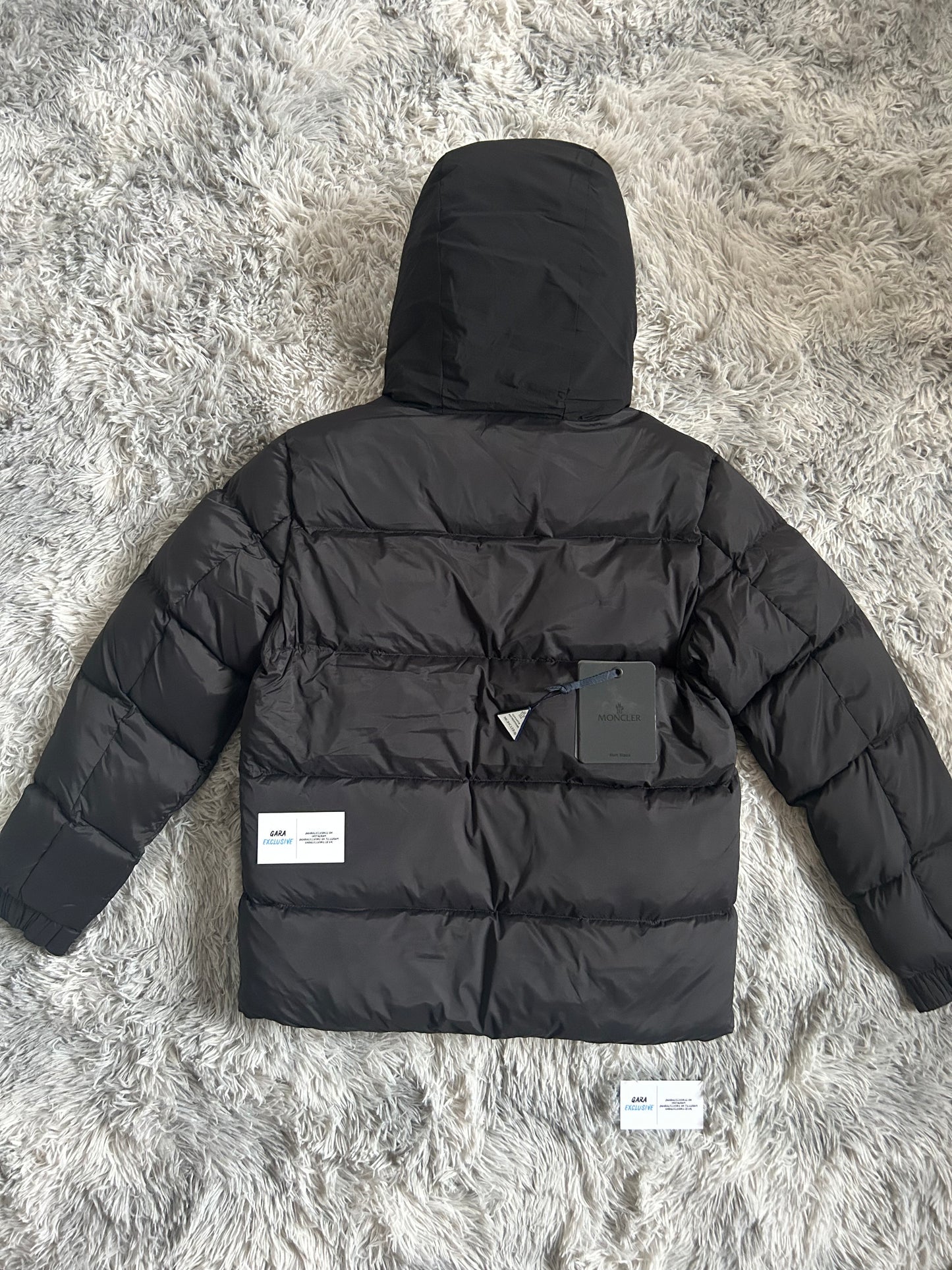 Moncler Madeira Black Next Day